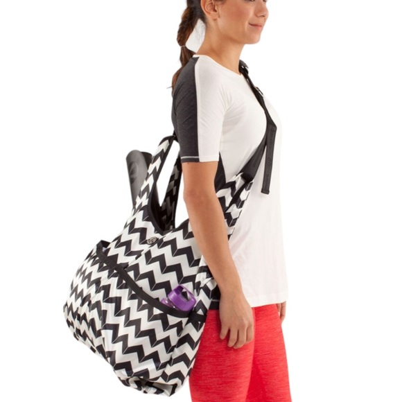 north face backpack light blue string The Borealis Sling TNF Black / TNF White meta-style-limited-edition-world-tour-monogram-canvas Deuter Attack 16 Bike Color:gunmetal/charcoal/denim a tablet sleeve